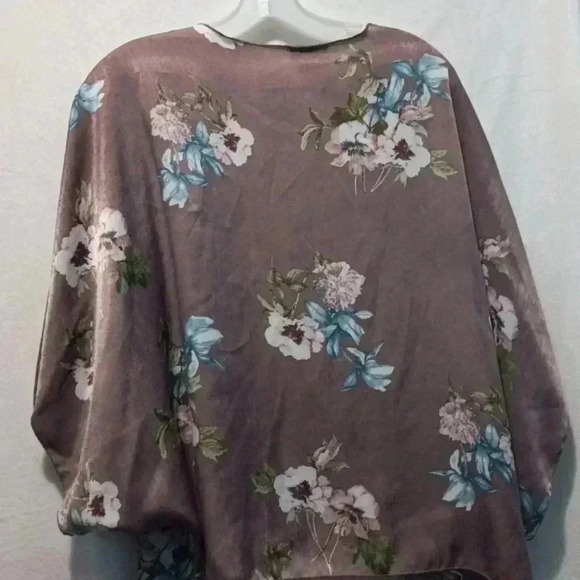 floral mauve shrug - Picture 3 of 3